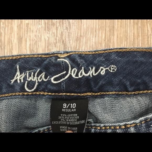 Ariya Jeans 9 10 distressed dark wash skinny - Picture 7 of 7